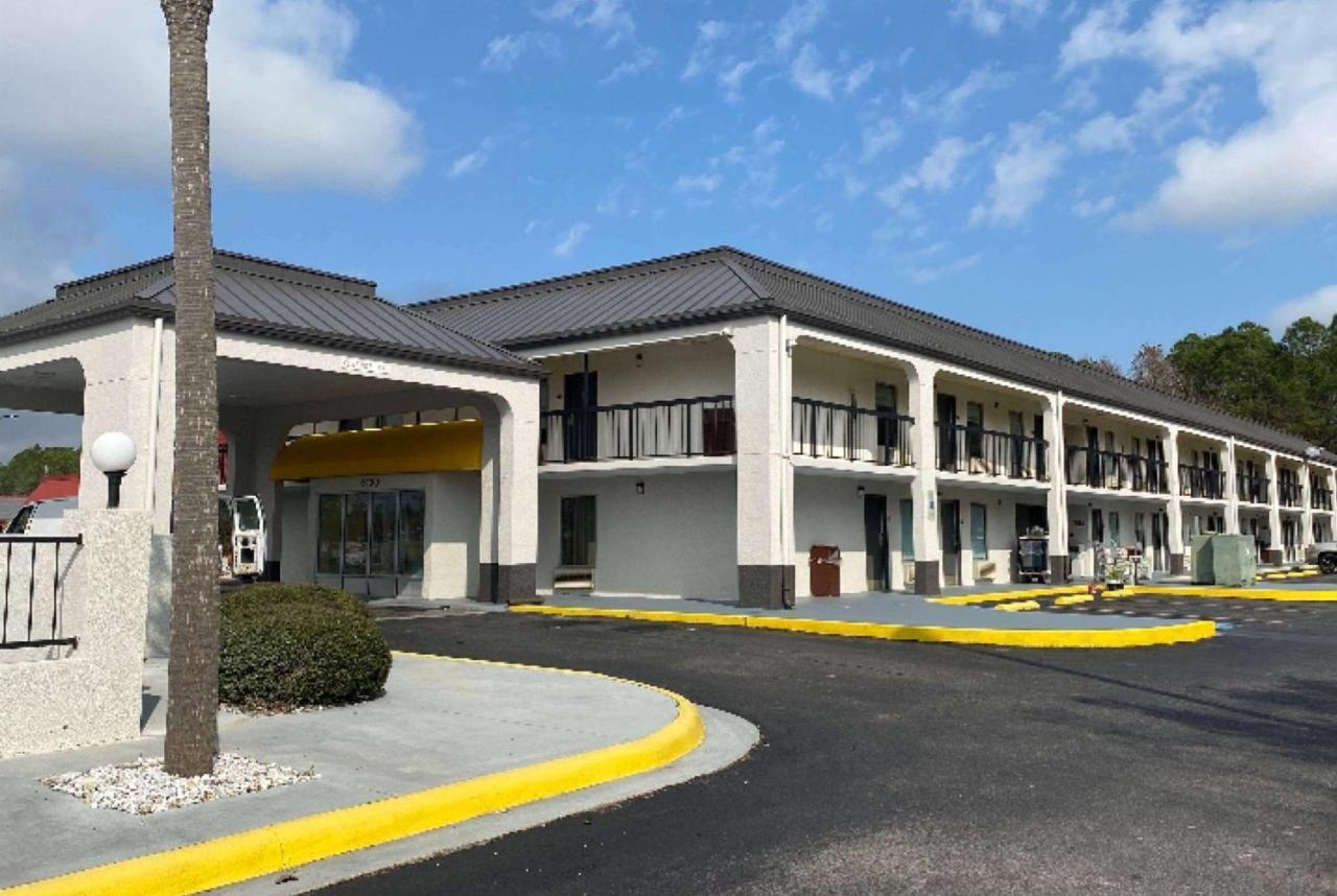 Days Inn By Wyndham Moss Point Pascagoula Exteriér fotografie
